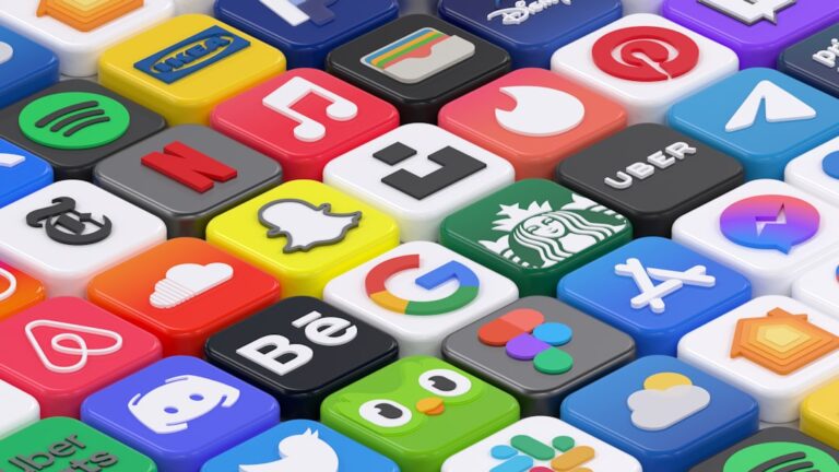 Harnessing Social Media Marketing for Effective Customer Engagement
